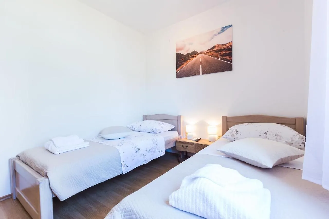 Kelava Rooms Zadar 0*,