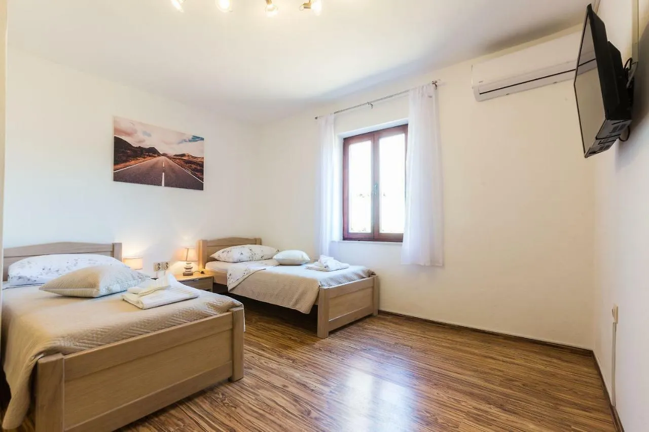 Kelava Rooms Zara Appartamento