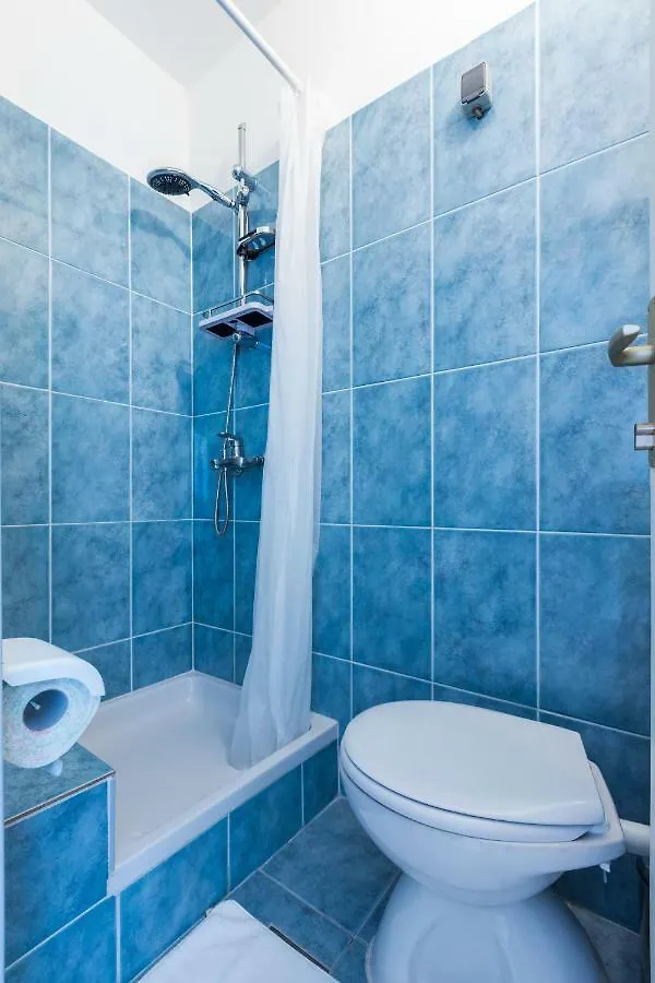 Kelava Rooms Zara